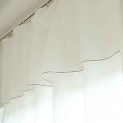 おしゃれなカーテンVENIRC ベニーク