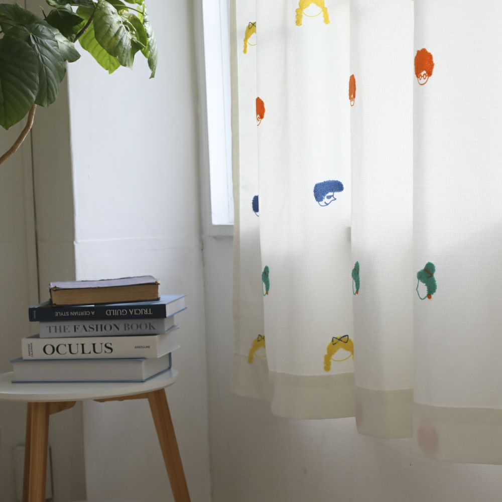 ヘアースタイル】モコモコ刺繍 ドレープカーテン | おしゃれなカーテン