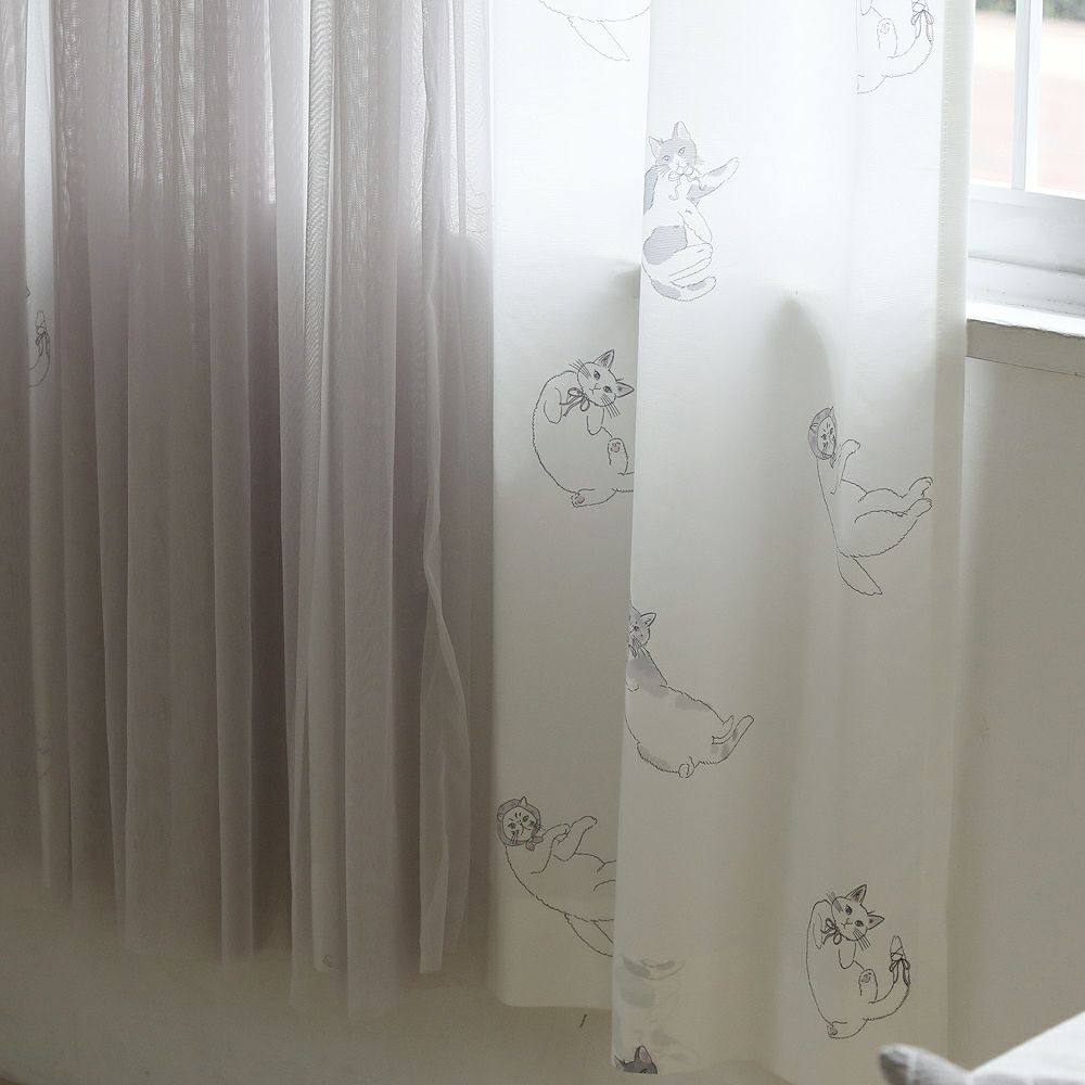 オメカシネコレース】 洗濯可 UVカット 遮熱 保温 遮像 洗濯可 猫柄